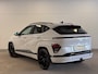 Hyundai Kona Electric Comfort Smart 48.4 kWh Volledig Elektrisch, met Navigatie, Automatische Airco, Sportieve Velgen Uit voorraad leverbaar!