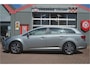 Toyota Avensis Wagon 1.6 VVTi Comfort Trekhaak, 16 inch, cruise contr, boekjes
