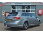 Toyota Avensis Wagon 1.6 VVTi Comfort Trekhaak, 16 inch, cruise contr, boekjes
