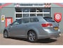 Toyota Avensis Wagon 1.6 VVTi Comfort Trekhaak, 16 inch, cruise contr, boekjes