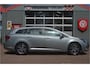 Toyota Avensis Wagon 1.6 VVTi Comfort Trekhaak, 16 inch, cruise contr, boekjes