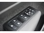 Volvo XC40 1.5 T3 Business Pro | Trekhaak | Adaptieve Cruise Controle | Blis | Stuur + Stoel verwarming | Camera |