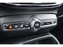 Volvo XC40 1.5 T3 Business Pro | Trekhaak | Adaptieve Cruise Controle | Blis | Stuur + Stoel verwarming | Camera |