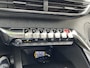 Peugeot 3008 1.2 Turbo 130PK Allure Pack | Zeer Complete Uitvoering | Navigatie | Dodehoek bewaking | Electrische achterklep | 1400KG Trekvermogen | Keyless Entry | Cruise control | Stoelverwarming | LED Verlichting | DAB | Parkeersensoren.