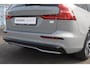 Volvo V60 T6 350PK Automaat Plus Dark / cruise control   / Apple carplay / Elektrische stoelen met geheugen / Parkeersensoren met camera / Elektrische achterklep