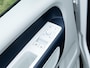 Volkswagen ID. Buzz Pro 8 Intro 77kWh | LED IQ Matrix | Elektrische Zijschuifdeuren | Achteruitrijcamera | Keyless | Stoelverwarming |