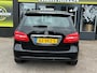 Mercedes-Benz B-klasse 180 met Navigatie !!! 17 Inch !!! Nap !!!