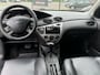 Ford Focus Wagon 1.6-16V Futura Automaat met Climate !!! Leder !!! Nette staat !!!