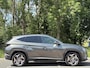 Hyundai Tucson 1.6 T-GDI HEV 230 PK Comfort | 1650 kg trekvermogen | Geïntegreerde navigatiesysteem | Lichtmetalen velgen 19'' | Android Auto& Apple Carplay |