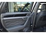 Volkswagen Touareg 3.0 TSi eHybrid 4M R Pano Trekhaak Dynaudio Puglia Massage Zitklima