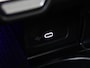 Mercedes-Benz C-klasse 180 AMG Line / Stoelverwarming / Achteruitrijcamera / Night-Pakket / Panaroma-schuifdak / Sfeerverlichting /