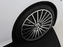 Mercedes-Benz C-klasse 180 AMG Line / Stoelverwarming / Achteruitrijcamera / Night-Pakket / Panaroma-schuifdak / Sfeerverlichting /