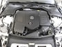 Mercedes-Benz C-klasse 180 AMG Line / Stoelverwarming / Achteruitrijcamera / Night-Pakket / Panaroma-schuifdak / Sfeerverlichting /