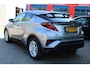 Toyota C-HR 1.8 Hybrid Active Navi/Cam/Trekhaak "RIJKLAARPRIJS"