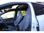 Volkswagen Golf 1.5 eTSI R-Line