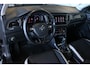 Volkswagen T-Roc 1.5 TSI Sport Afn. Trekhaak | Virtual Cockpit | Stoelverw. | Carplay | Clima | Adapt. Cruise | LED | Camera | 17" LMV | PDC V+A