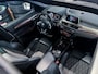 BMW X1 sDrive20i High Executive |Panorama|Trekhaak|LED