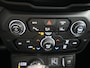 Jeep Renegade North Star 4Xe | 10,1'' infotainment met draadloos Apple Carplay / Android Auto | 10,25'' digitaal cluster | 6 voudig verstelbare bestuurdersstoel & 4 voudig verstelbare passagiersstoel