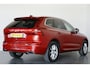 Volvo XC60 2.0 D4 Momentum Pro / LED / Pilot assist / Trekhaak / CarPlay / Navi