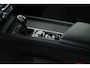 Volvo XC60 2.0 D4 Momentum Pro / LED / Pilot assist / Trekhaak / CarPlay / Navi