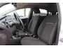 Ford Fiesta 1.0 White Edition / Nieuw distr.riem!! / Trekhaak / Navigatie / 15'' / Getint glas / Bluetooth / Radio / Airco