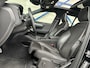 Volvo XC40 2.0 B4 R-Design Pano| Blis|Keyless|R-Camera|Full