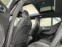Volvo XC40 2.0 B4 R-Design Pano| Blis|Keyless|R-Camera|Full