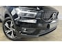 Volvo XC40 2.0 B4 R-Design Pano| Blis|Keyless|R-Camera|Full
