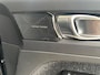 Volvo XC40 2.0 B4 R-Design Pano| Blis|Keyless|R-Camera|Full