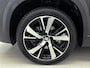 Peugeot 2008 SUV Allure 110 pk Automaat | Navigatie | Panoramadak | Achteruitrijcamera | Parkeersensoren Achter | Lederen Bekleding | Trekhaak | LED Dagrijverlichting | Climate Control | Cruise Control | 16" Lichtmetalen Velgen | Apple Carplay/Android Auto |