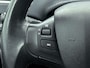 Peugeot 2008 SUV Allure 110 pk Automaat | Navigatie | Panoramadak | Achteruitrijcamera | Parkeersensoren Achter | Lederen Bekleding | Trekhaak | LED Dagrijverlichting | Climate Control | Cruise Control | 16" Lichtmetalen Velgen | Apple Carplay/Android Auto |