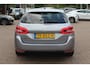 Peugeot 308 SW 1.2 PureTech Blue Lease Exe. / Panoramadak / Navigatie / Parkeerhulp V+A / 16'' / DAB / Cruise Control