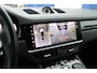 Porsche Cayenne Coupé 3.0 E-Hybrid SportDesign 462pk Krijt Pano SoftClose Head-up Stoelventilatie Bose Trekhaak ACC 360-camera