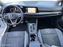 Volkswagen Golf 1.5 eTSI R-Line PANO*CAMERA*ACC*NAVI*PDC*