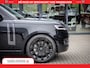 Land Rover Range Rover P550e | NIGHT | GARANTIE TOT 14-03-2029 | HEAD-UP | ACHTERAS BESTURING | SOFT CLOSE | PHEV | 23 INCH VELGEN | PANORAMADAK | STUURVERWARMING | STOEL KOELING | Fabrieksgarantie tot 14-03-2029 – Geniet van gemoedsrust met uitgebreide dekking tot deze datum. GZK-71-D