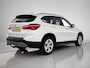 BMW X1 SDrive18i High Executive (Goed OnderH, Trekhaak, Navi, StoelV, Climate control, Etc)