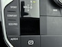BMW 1-Serie 118i High Executive (1e Eig, NL-auto, Dealer onderhoud, Navi Pro, PDC V+A, Cruise controle, Etc)