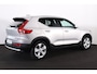Volvo XC40 B4 Core - IntelliSafe Assist & Surround - Parkeercamera achter - Verwarmde voorstoelen, stuur & achterbank - Parkeersensoren voor & achter - Draadloze tel. lader - Standkachel - Extra getint glas - Elektr. inklapbare trekhaak - 18' LMV
