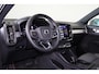 Volvo XC40 B4 Core - IntelliSafe Assist & Surround - Parkeercamera achter - Verwarmde voorstoelen, stuur & achterbank - Parkeersensoren voor & achter - Draadloze tel. lader - Standkachel - Extra getint glas - Elektr. inklapbare trekhaak - 18' LMV