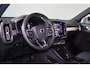 Volvo XC40 B4 Core - IntelliSafe Assist & Surround - Parkeercamera achter - Verwarmde voorstoelen, stuur & achterbank - Parkeersensoren voor & achter - Draadloze tel. lader - Standkachel - Extra getint glas - Elektr. inklapbare trekhaak - 18' LMV