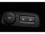Volvo XC40 B4 Core - IntelliSafe Assist & Surround - Parkeercamera achter - Verwarmde voorstoelen, stuur & achterbank - Parkeersensoren voor & achter - Draadloze tel. lader - Standkachel - Extra getint glas - Elektr. inklapbare trekhaak - 18' LMV