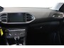 Peugeot 308 SW 1.2 PureTech Allure |Panoramadak | Navigatie | Parkeersensoren voor en achter | Stoelverwarming |