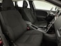 Volvo V40 Cross Country 1.6 T4 180PK Airco Cruise Navigatie Parkeersensoren 16"LMV