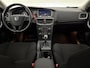 Volvo V40 Cross Country 1.6 T4 180PK Airco Cruise Navigatie Parkeersensoren 16"LMV