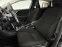 Volvo V40 Cross Country 1.6 T4 180PK Airco Cruise Navigatie Parkeersensoren 16"LMV