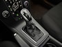 Volvo V40 Cross Country 1.6 T4 180PK Airco Cruise Navigatie Parkeersensoren 16"LMV
