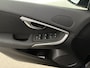 Volvo V40 Cross Country 1.6 T4 180PK Airco Cruise Navigatie Parkeersensoren 16"LMV
