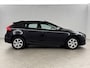 Volvo V40 Cross Country 1.6 T4 180PK Airco Cruise Navigatie Parkeersensoren 16"LMV
