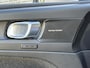 Volvo XC40 1.5 T5 Plug-in hybrid Ultimate Bright | Adaptieve Cruise Control met dodehoek detectie | Donker getint glas achter | Reservewiel