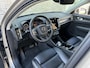 Volvo XC40 1.5 T5 Plug-in hybrid Ultimate Bright | Adaptieve Cruise Control met dodehoek detectie | Donker getint glas achter | Reservewiel